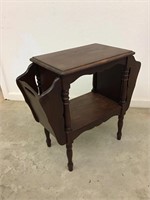 Gorgeous Wood End Table with 2 Magazine Racks 12W
