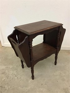 Gorgeous Wood End Table with 2 Magazine Racks 12W