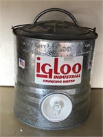 Igloo Industrial drinking water