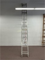 28 ft Aluminum Extension Ladder