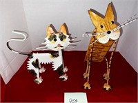 TWO CRAZY TIN CATS