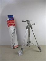 MEDIUM DUTY SUNPAK CAMERA TRIPOD