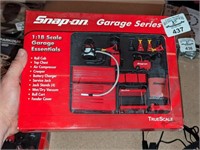 Snap on Garage miniatures