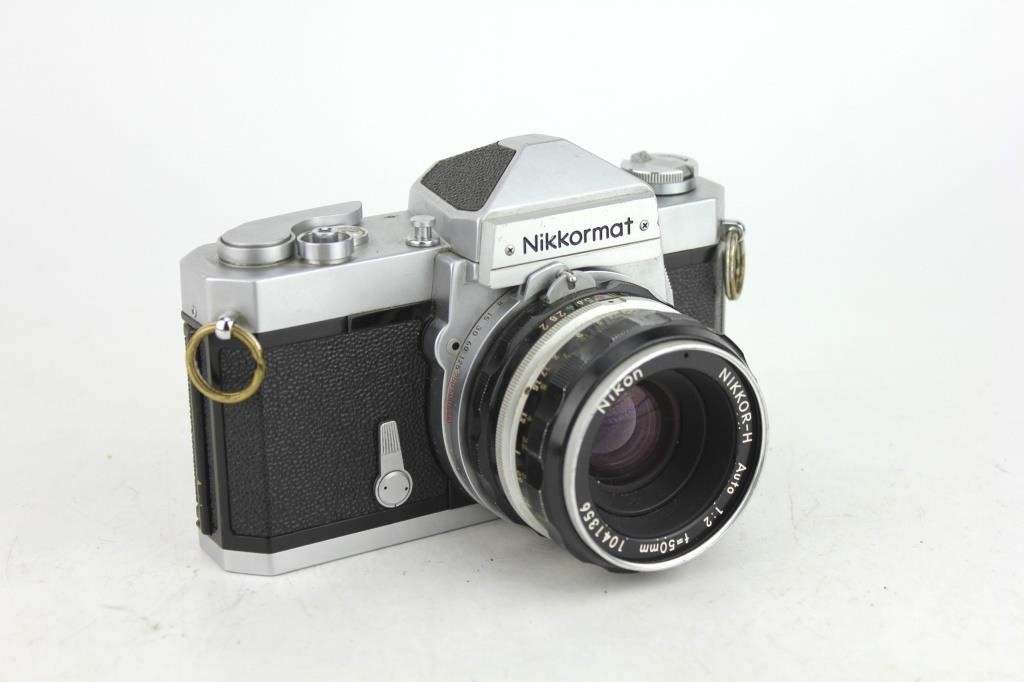 NIKKORMAT FT 35MM SLR CAMERA