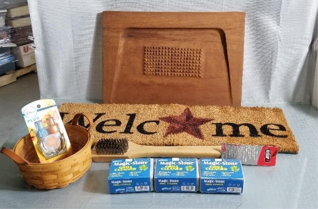 Teak Cutting Board/ Meat Tenderizer  28x