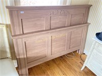 Full/Queen size headboard and footboard