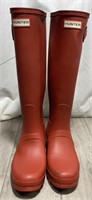 Hunter Ladies Tall Boots Size 8 (light Use)