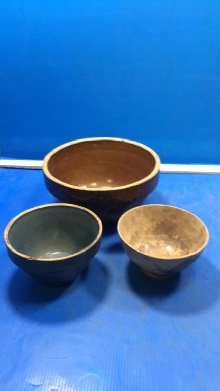 Crock bowls (3)