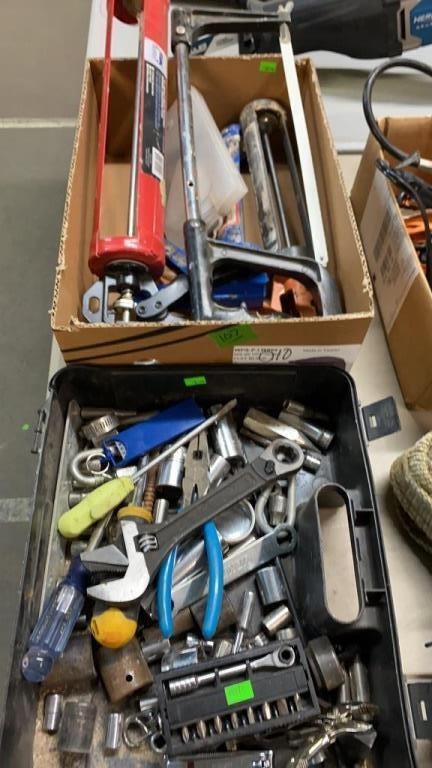 TRAY OF MISC TOOLS & BX W/ CAULKING GUN & HACKSAW