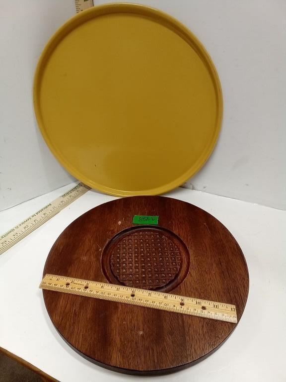 Wood Cheese & Crackers Round Tray & Large Metal