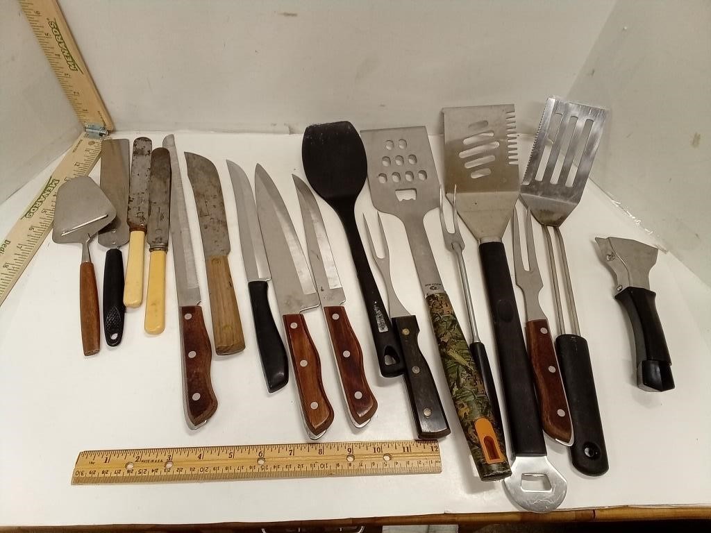 Grilling Tools, Knives, Spreaders & More