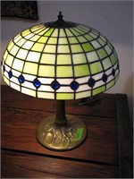 Stainglass desk lamp, heavy base