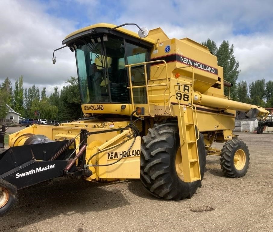 *OFF SITE* 1997 TR98 New Holland, Engine Hours