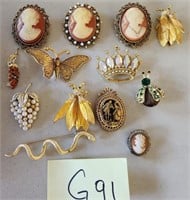 F - LOT OF COSTUME JEWELRY BROOCHES (G91)