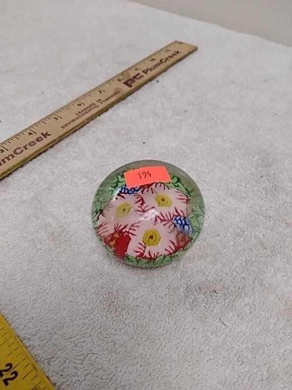 Flowered glass paperweight