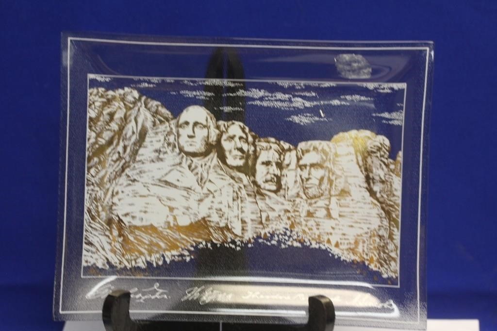 Mount Rushmore Glass Tray