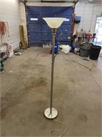 FREESTANDING LAMP