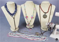 Necklaces & Bracelets / 20 pc