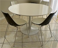 J - MCM STYLE TABLE W/ 4 CHAIRS (K21 1)