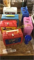 Plastic lunchboxes