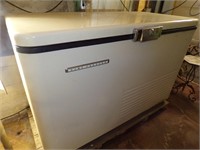 CHEST STYLE HOME FREEZER