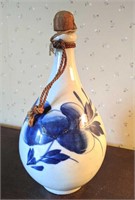 Antique Blue & White Porcelain Sake Tokkuri