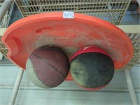 Plastic disc sled w 2 basketballs