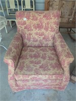 Gold/red Toile chair