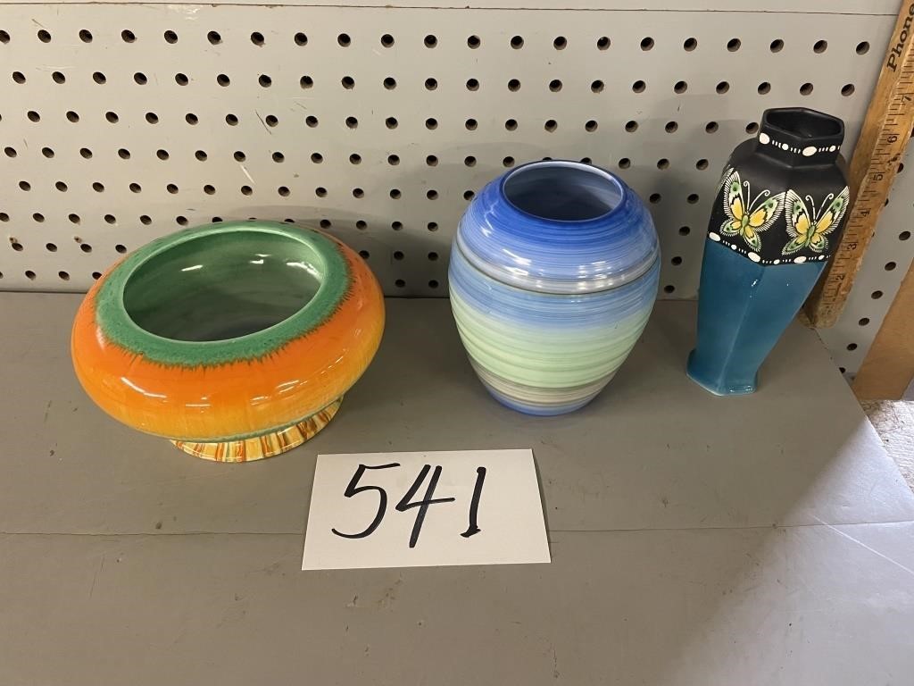 SHELLEY VASES AND BOWLS