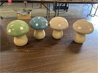 4 Pk. Ceramic Mushrooms