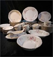 Set of Homer Laughlin dishes, 12 plates, 11