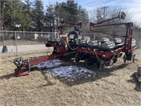 White 6300 planter