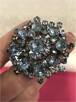 Very Pretty Blue Crystal Brooch / Pin