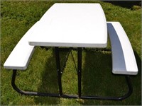 Lifetime folding picnic table