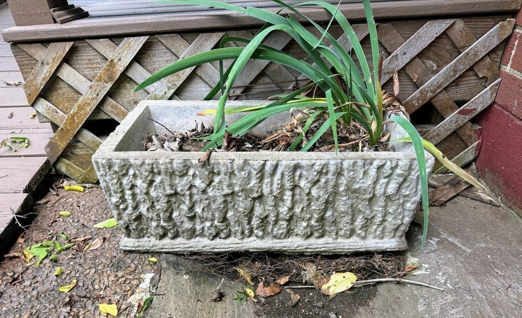 Concrete planter