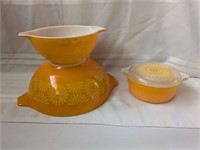 Pyrex Daisy Orange lot