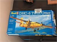 Revell DHC-6 Twin otter model plane