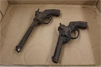 2 CAST - CAP GUNS