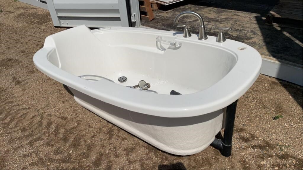 BainUltra BathTub