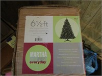 6 1/2' Christmas Tree, Rugs & w Table Cloths