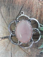 ROSE QUARTZ FLOWER PENDANT ROCK STONE LAPIDARY SPE