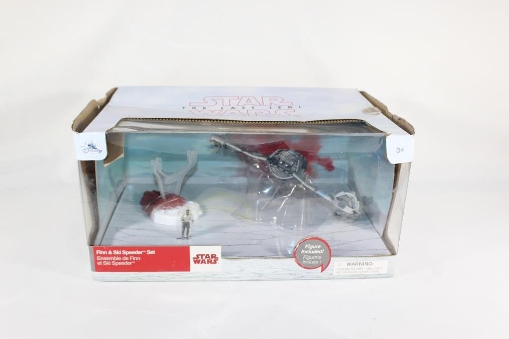 Star Wars Finn and Ski Speeder Set - new in box