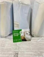 TRIFOLD MATTRESS TOPPER X3 AND 1 MATTRESS