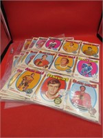 1971-72 OPC Lot 39 Hockey Cards Apps RC Hull MORE