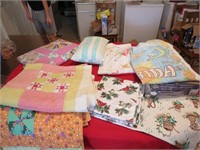 Quilts, Rugs, Blankets & Towels