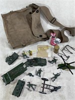 Army Toys w/shoulder bag