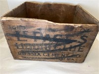 ANTIQUE DOVETAILED WOOD ADVERTISING CRATE RUSSIA