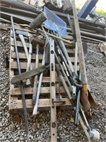 hand tool- ax, mallet, shovel pallet