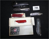 Swiss Army style knives (5 knives total)