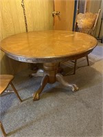 Antique Oak Pedestal Table With 2 Chairs